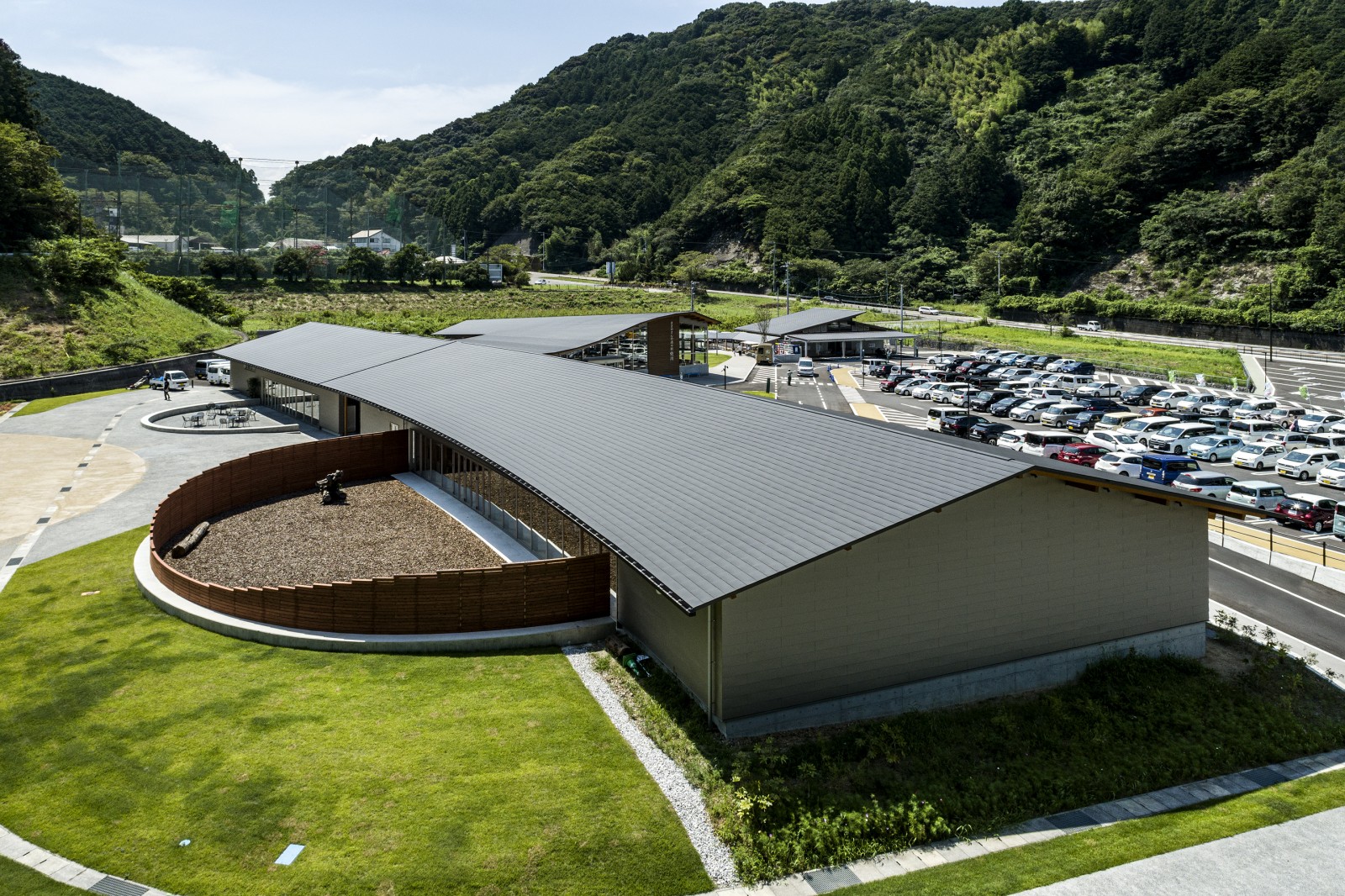 まきのさんの道の駅・佐川の建築写真 3