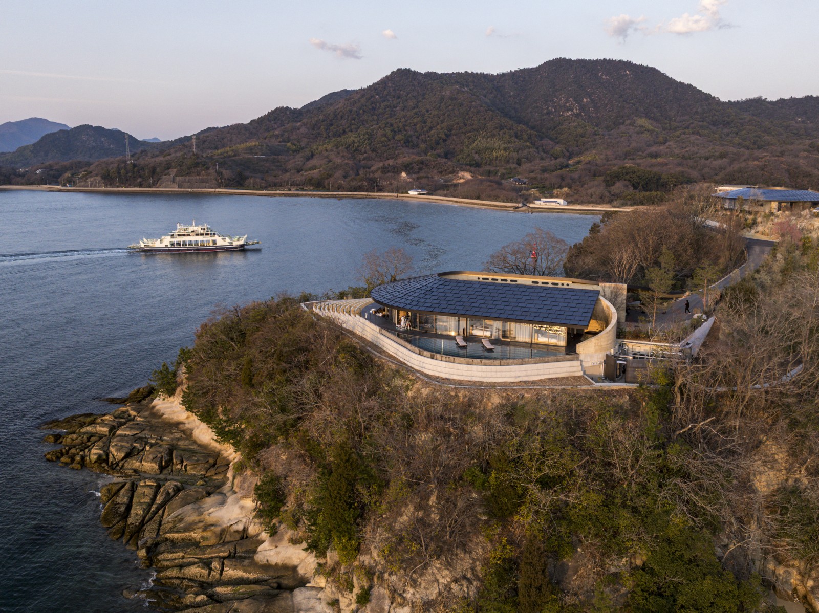 NOT A HOTEL SETOUCHIの建築写真 2