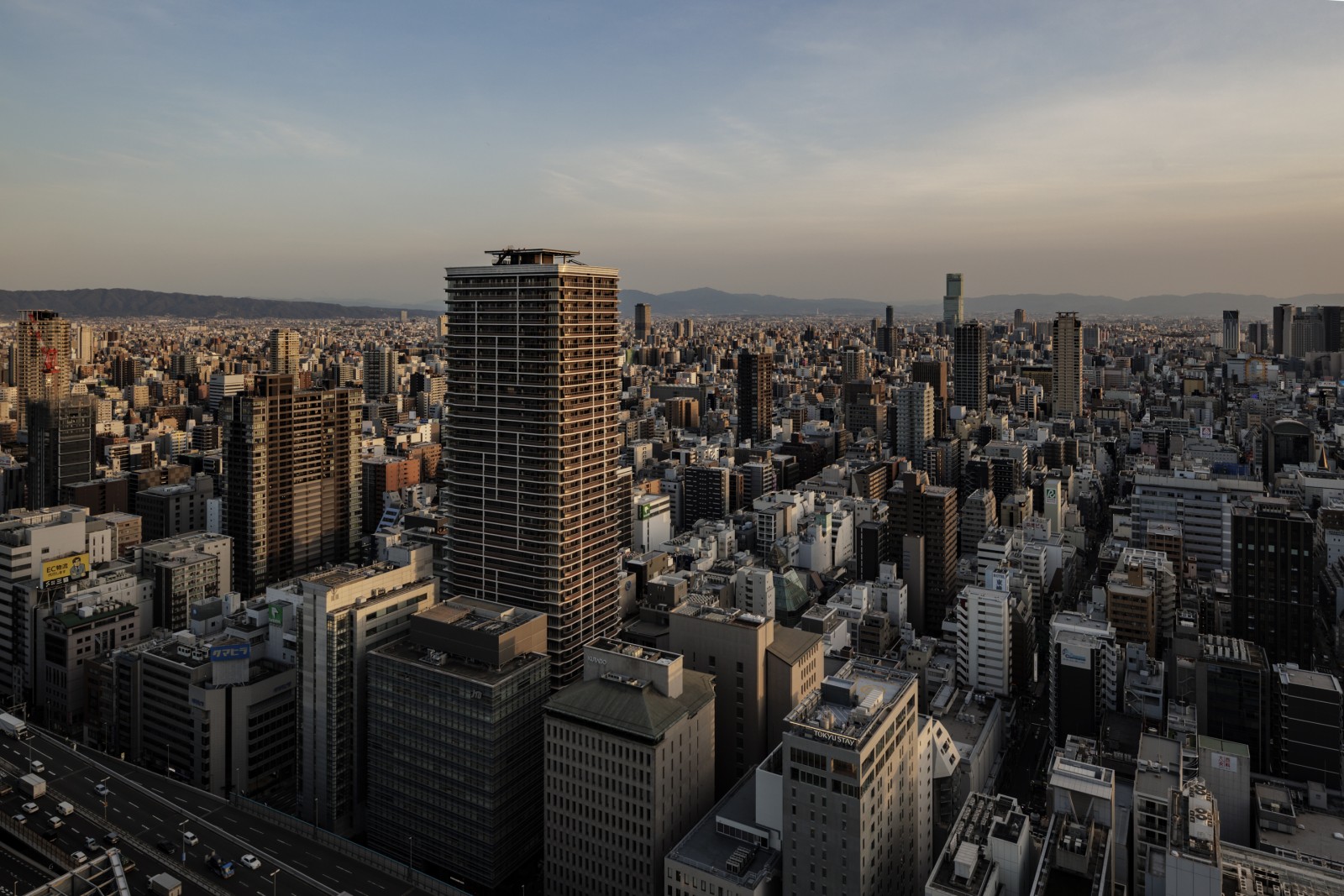 ローレルタワー堺筋本町｜住宅｜大阪府大阪市中央区の建築写真