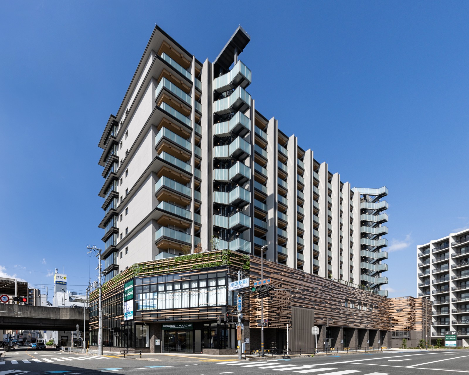 ジオ池田グランプレイスの建築写真 1