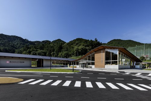 まきのさんの道の駅・佐川｜商業施設｜高知県佐川町の建築写真